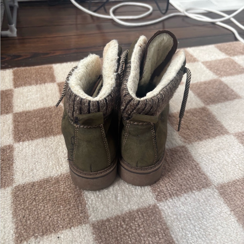 Target Boots - Picture 3 of 4